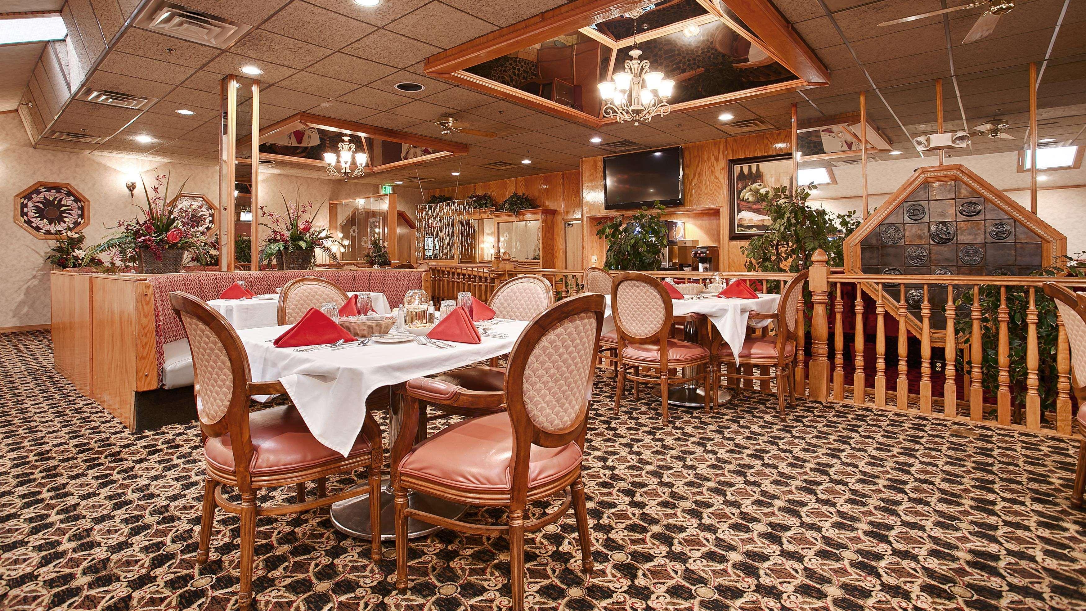 אבנסטון Best Western Dunmar Inn מראה חיצוני תמונה