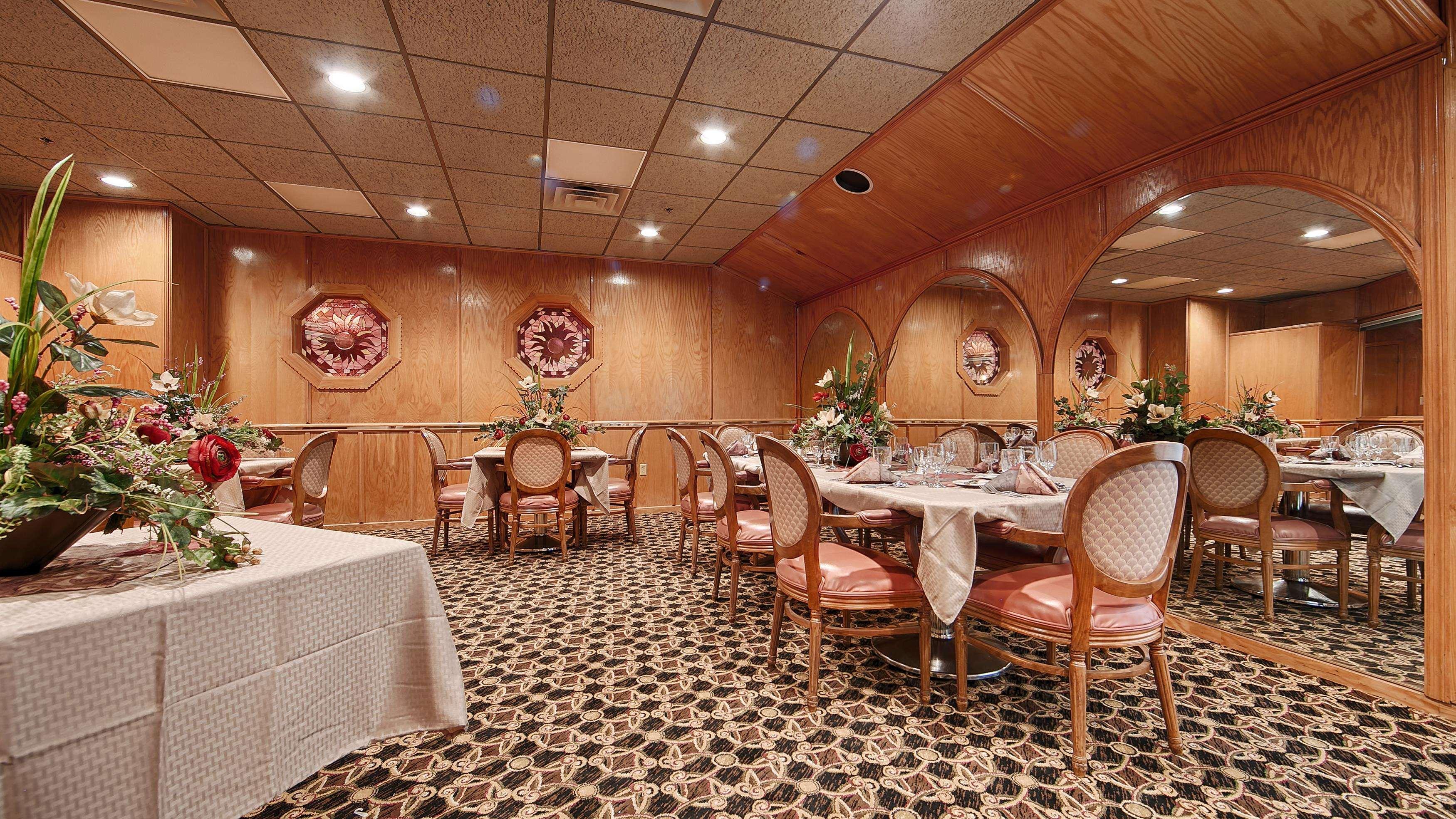 אבנסטון Best Western Dunmar Inn מראה חיצוני תמונה