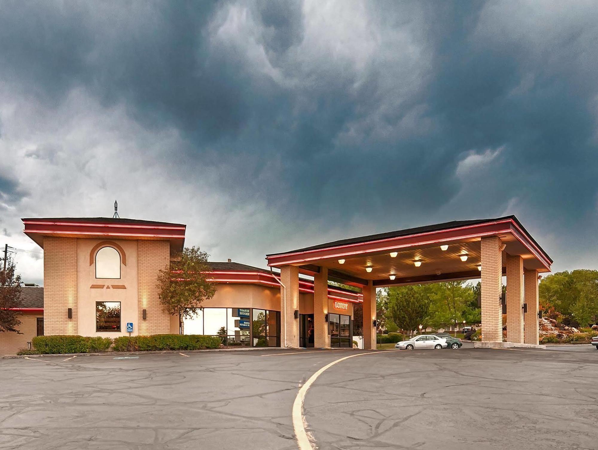 אבנסטון Best Western Dunmar Inn מראה חיצוני תמונה